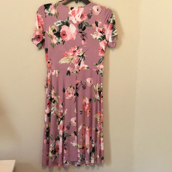 Lara Fashion NWOT Small Purple Floral Wrap Dress - Picture 6 of 6